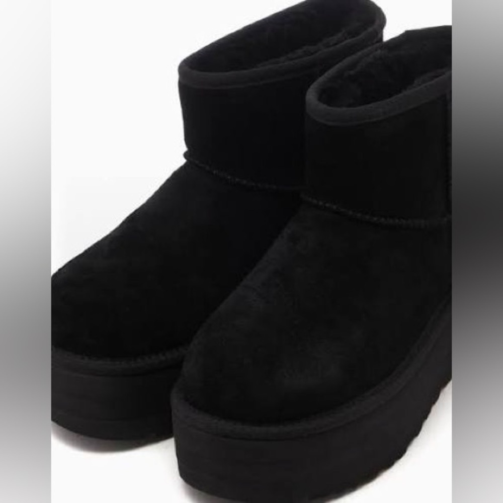 Authentic UGG Classic mini Platform Boots Black Size 9 New - Picture 6 of 9